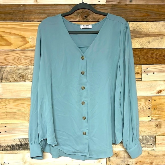 Zenana size 1X button down sage color blouse - Picture 1 of 8
